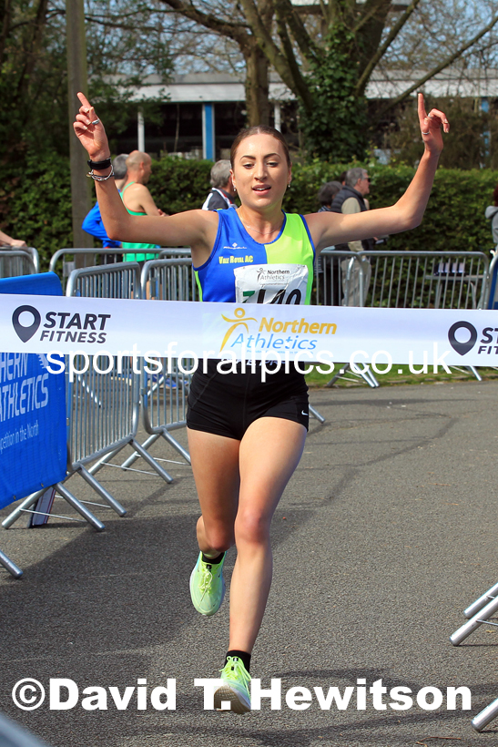 Senior Womens Northern 6 Stage Road Relay, 2022 Northern 12 and 6 Stage Road Relays,  Birkenhead Park, Birkenhead, Wirral.  Photo: David T. Hewitson/Sports for All Pics